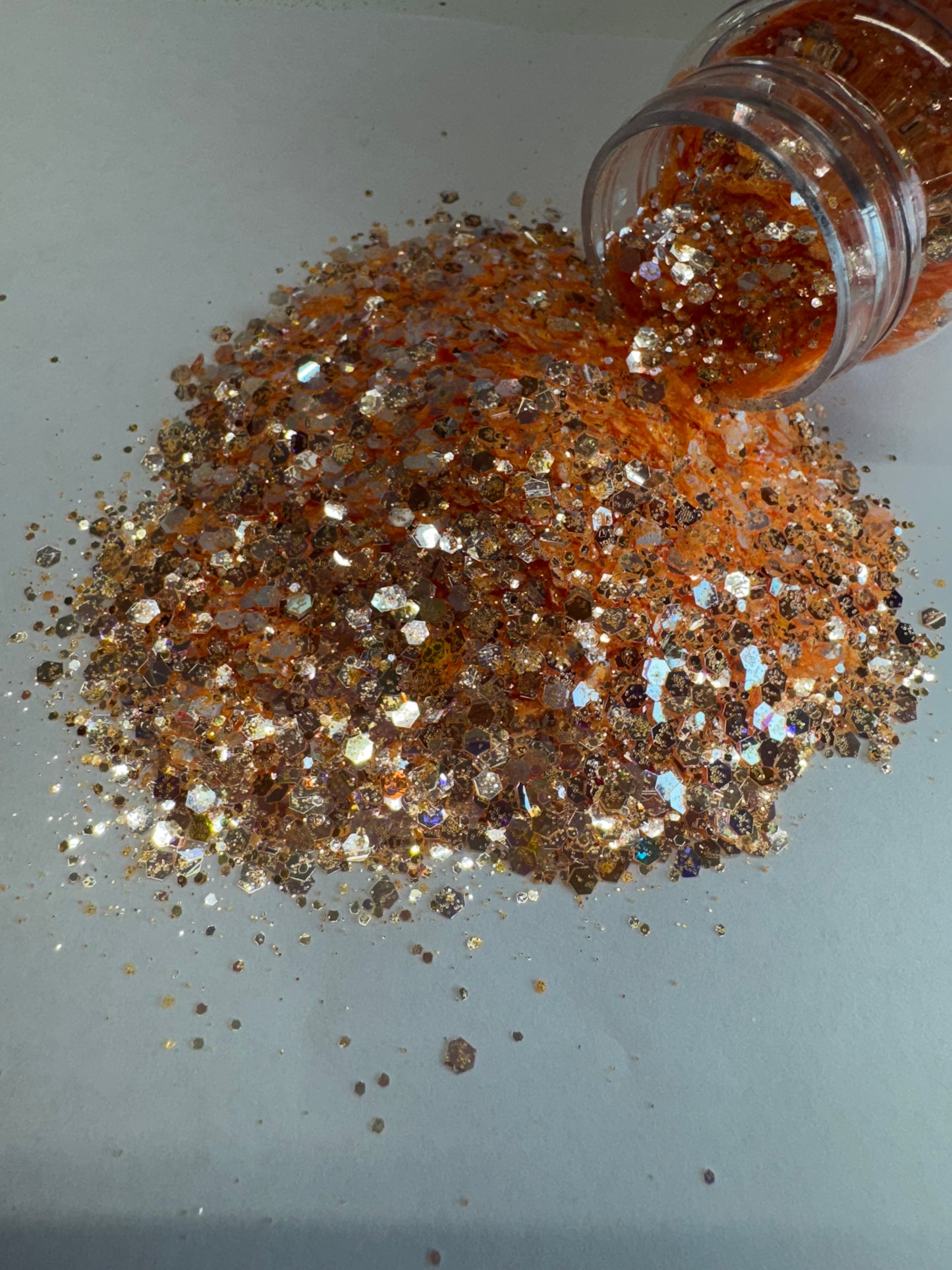 GLITTER