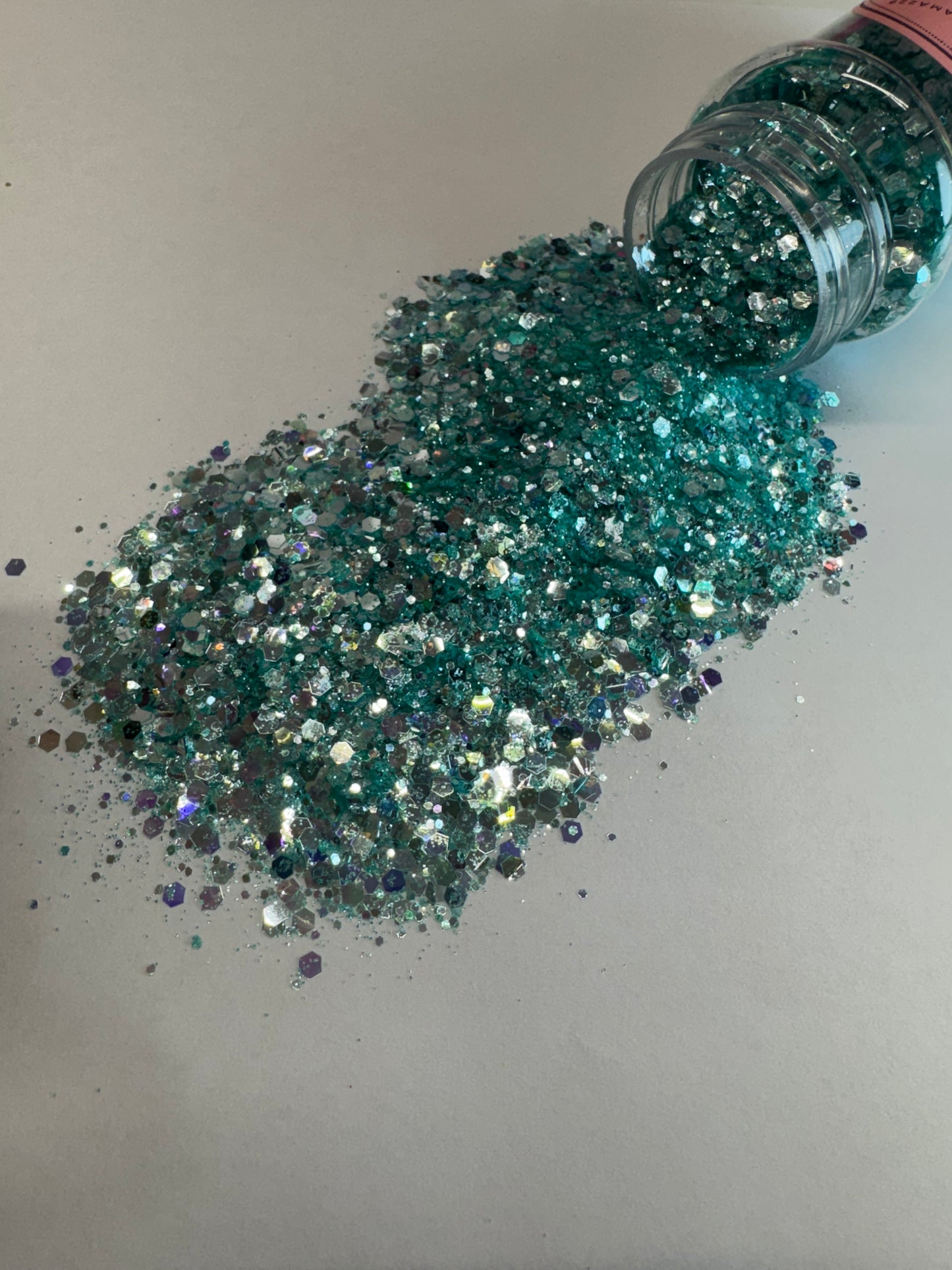 GLITTER